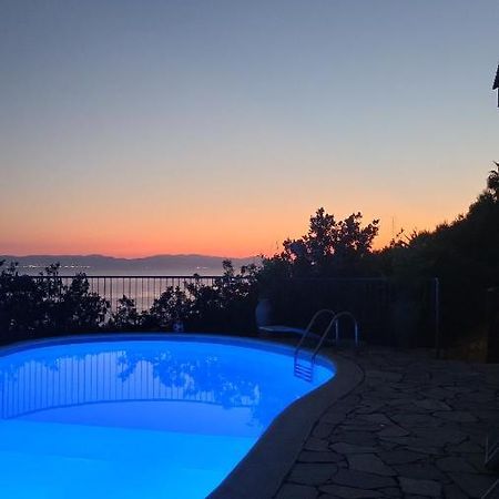 Villa Panoramica Tra Suggestive Notti Stellate. Torre delle Stelle Kültér fotó